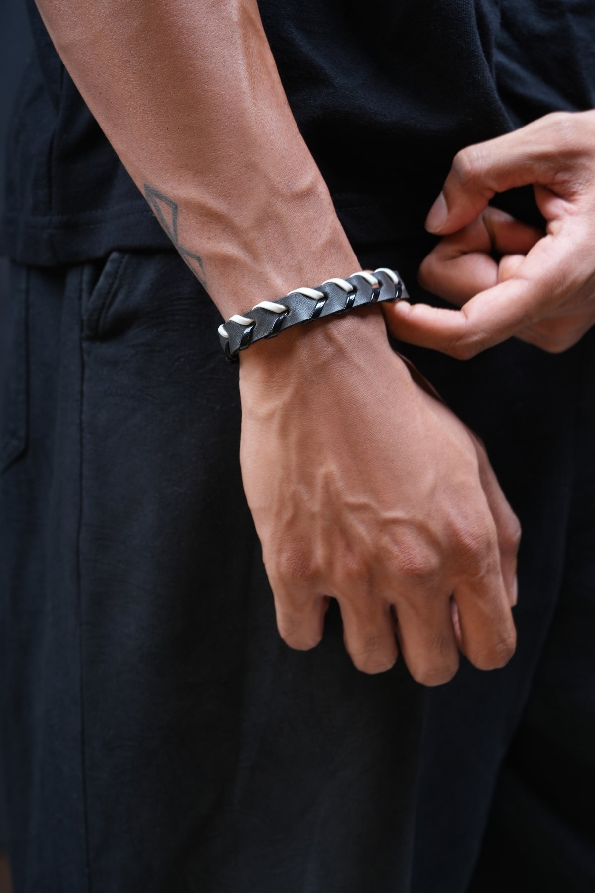 SHADOW LINK BRACELET