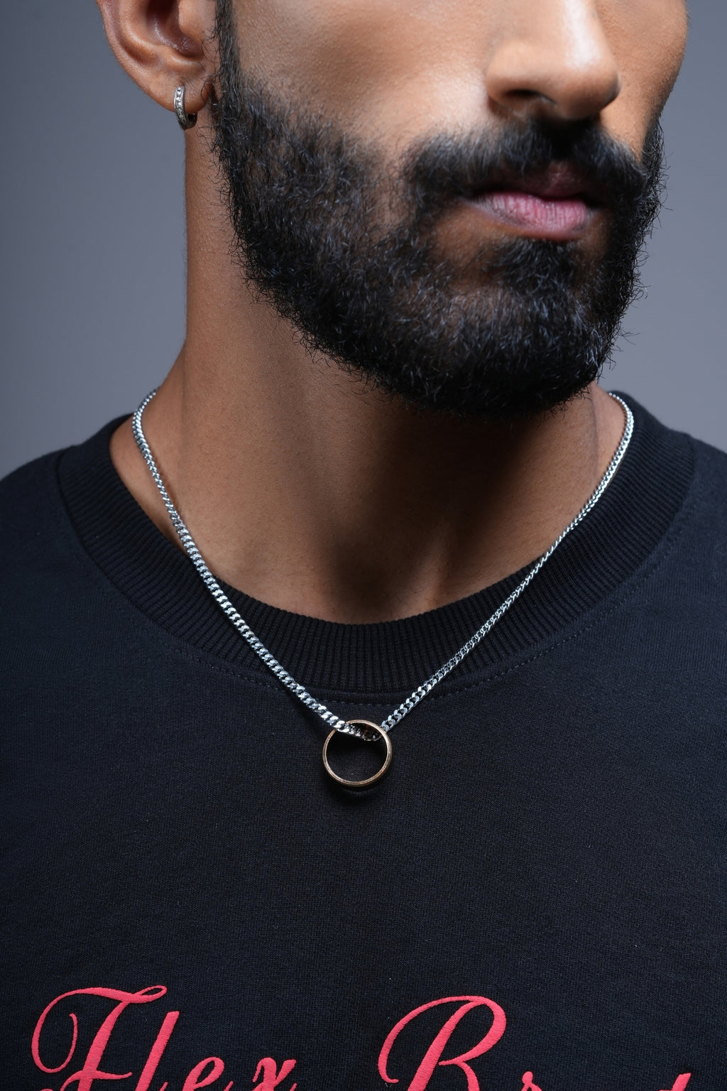 BOLD LOOP MEN'S PENDANT NECKLACE