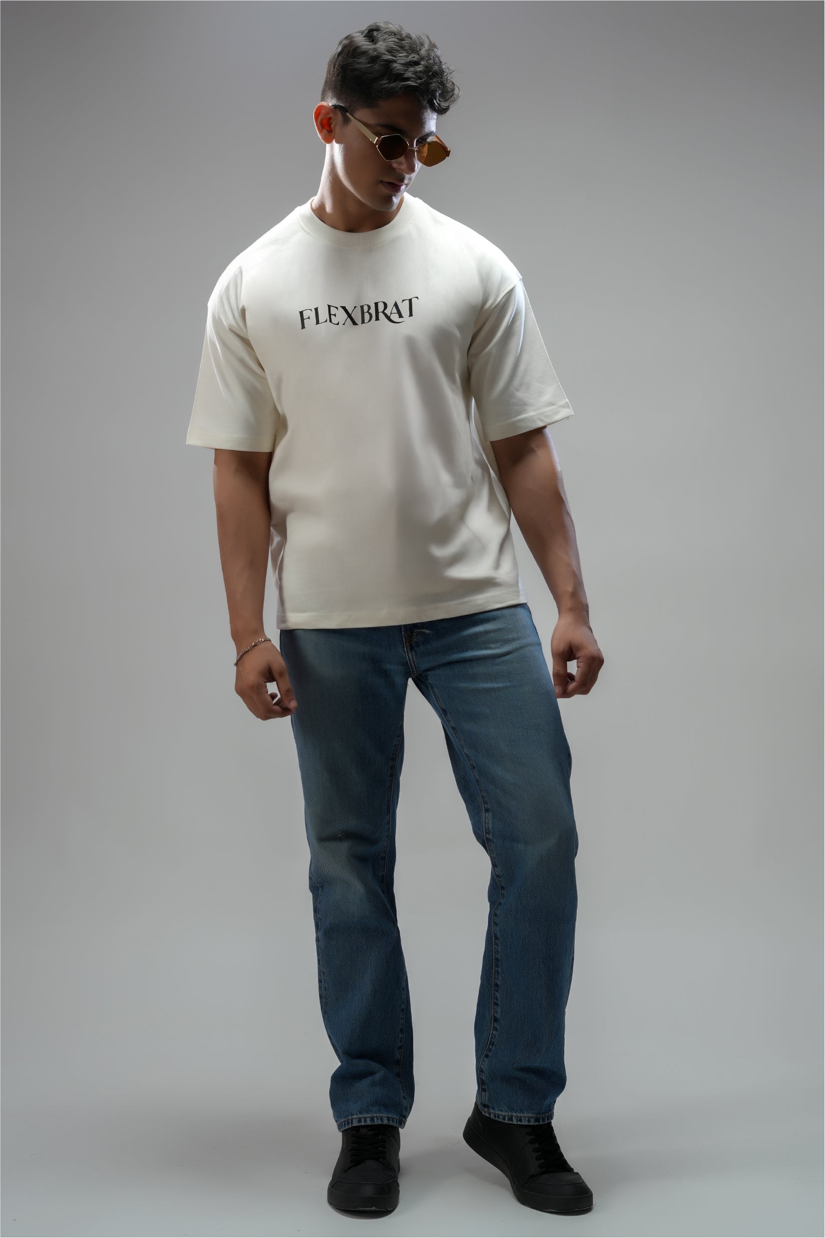 OFF WHITE OVERSIZED CLASSIC UNISEX TEE